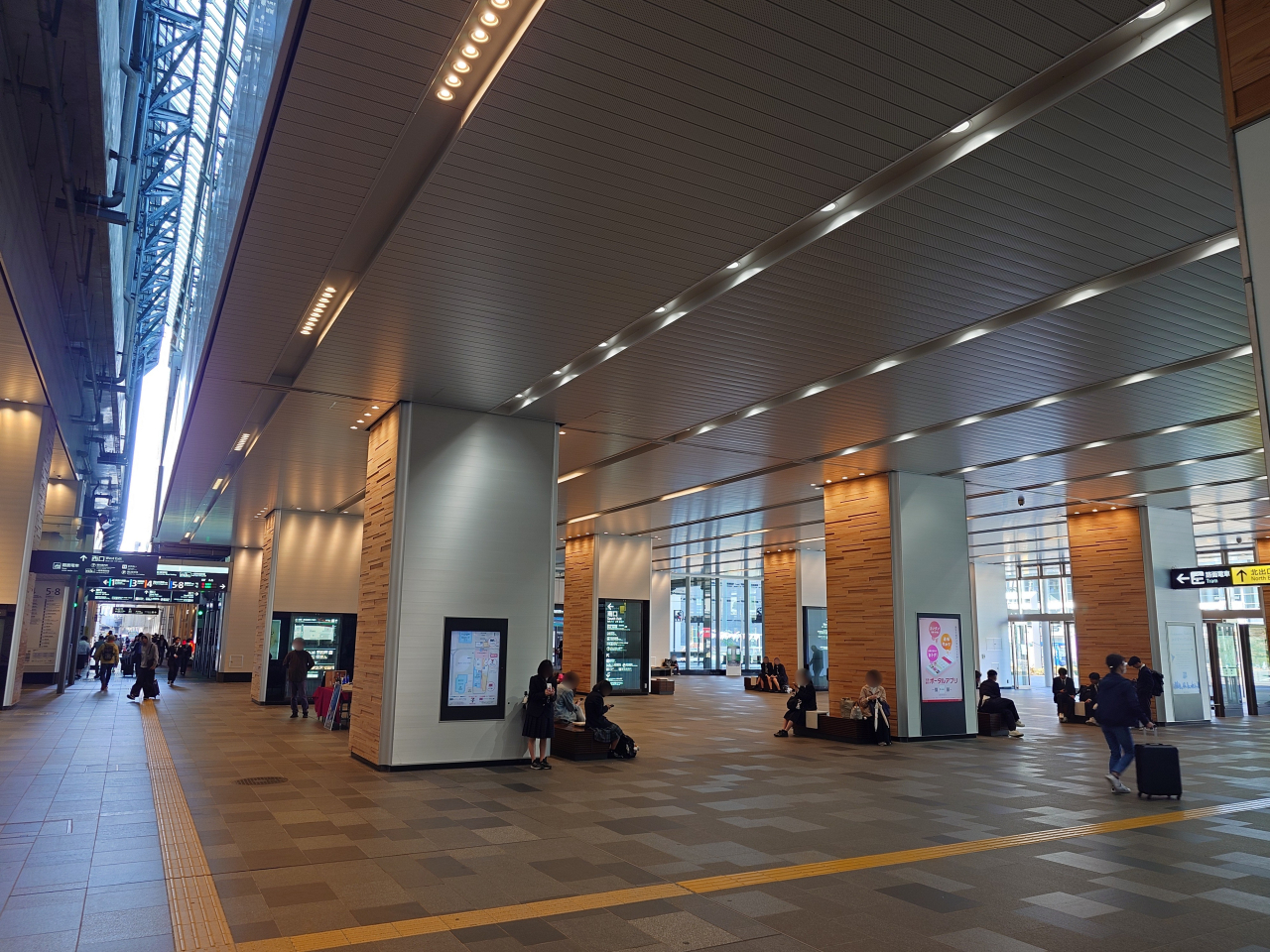 北陸新幹線富山駅 南北自由通路