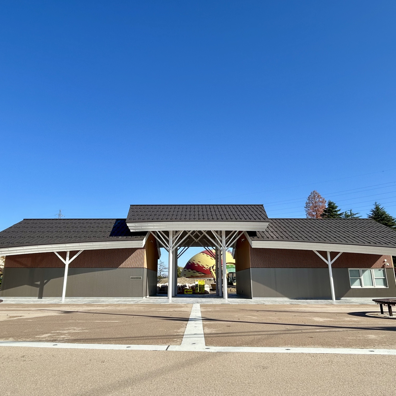 チューリップ公園　南門